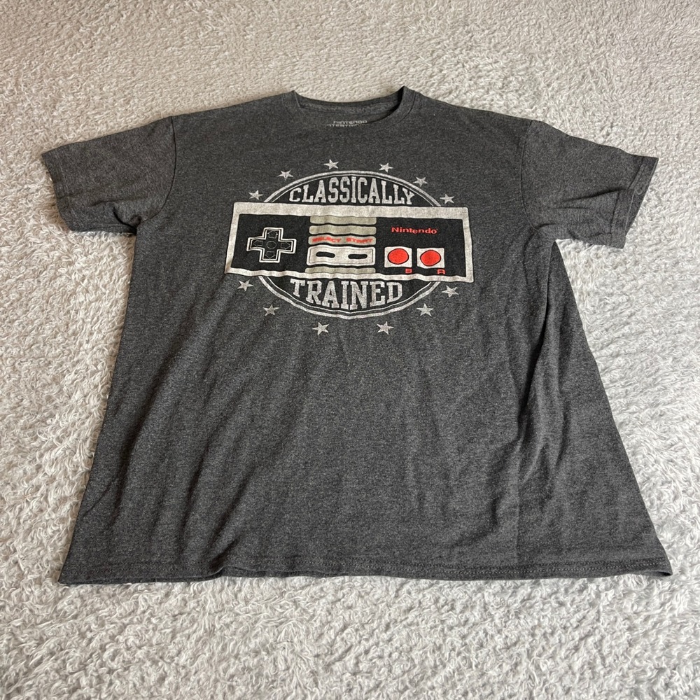 Nintendo Classically Trained NES Controller Graphic Tee Gray Mens Medium M